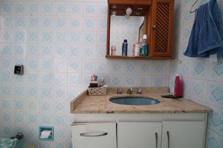 Apartamento à venda com 180m², 3 quartos e 1 vagaBanheiro