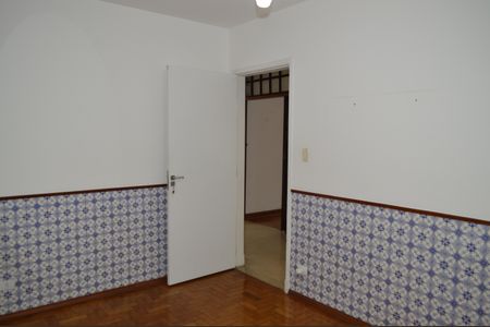 Casa à venda com 220m², 4 quartos e 2 vagasEscritório