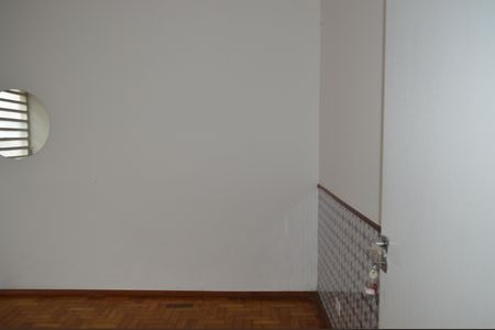 Casa à venda com 220m², 4 quartos e 2 vagasEscritório