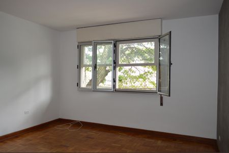 Casa à venda com 220m², 4 quartos e 2 vagasQuarto 1