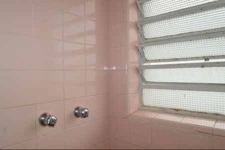 Casa à venda com 220m², 4 quartos e 2 vagasBanheiro da Suíte