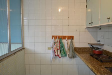 Casa à venda com 220m², 4 quartos e 2 vagasCozinha