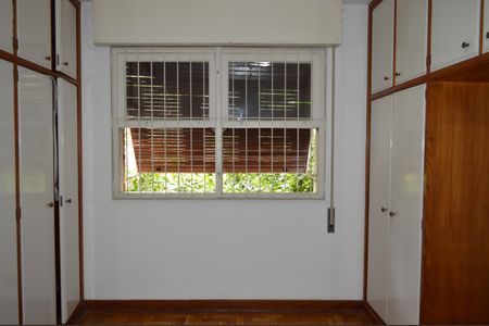 Casa à venda com 220m², 4 quartos e 2 vagasQuarto 2