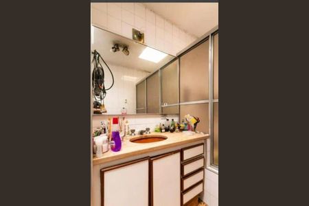 Casa à venda com 220m², 3 quartos e 3 vagas