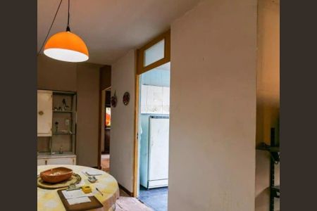 Casa à venda com 220m², 3 quartos e 3 vagas