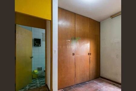 Casa à venda com 220m², 3 quartos e 3 vagas