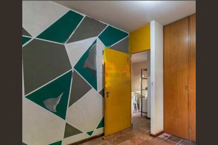 Casa à venda com 220m², 3 quartos e 3 vagas