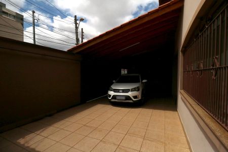 Casa à venda com 235m², 4 quartos e 6 vagasGaragem