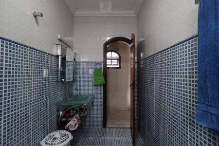 Casa à venda com 235m², 4 quartos e 6 vagasCasa 1 - Banheiro da Suíte 2