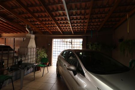 Casa à venda com 235m², 4 quartos e 6 vagasGaragem