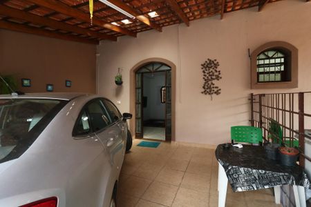 Casa à venda com 235m², 4 quartos e 6 vagasGaragem