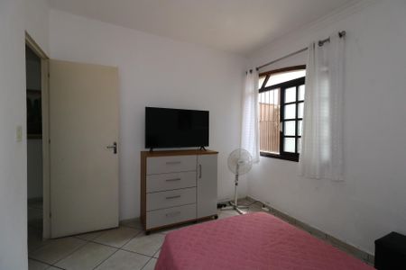 Casa à venda com 235m², 4 quartos e 6 vagasCasa 2 - Quarto 1