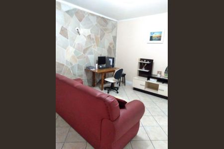 Casa à venda com 107m², 3 quartos e 1 vaga