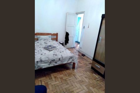 Casa à venda com 107m², 3 quartos e 1 vaga