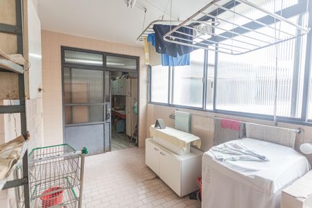 Apartamento à venda com 280m², 4 quartos e 1 vagaÁrea de Serviço