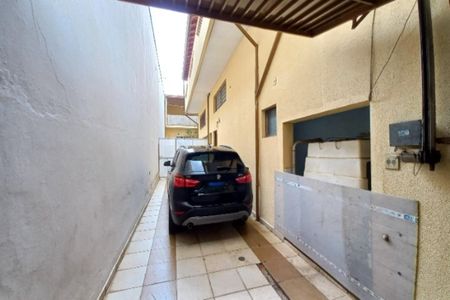 Casa à venda com 250m², 3 quartos e 3 vagasGaragem