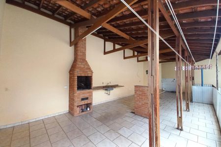 Casa à venda com 250m², 3 quartos e 3 vagasÁrea comum - Churrasqueira