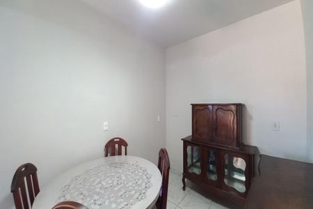 Casa à venda com 81m², 2 quartos e 5 vagas Casa à venda com 81m², 2 quartos e 5 vagasCopa