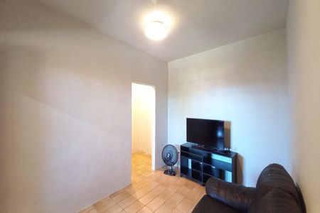 Casa à venda com 81m², 2 quartos e 5 vagas Casa à venda com 81m², 2 quartos e 5 vagasSala