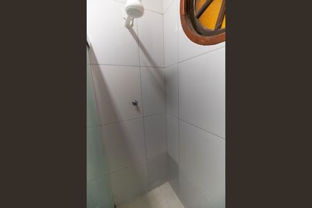 Casa à venda com 200m², 3 quartos e 4 vagasBanheiro Social