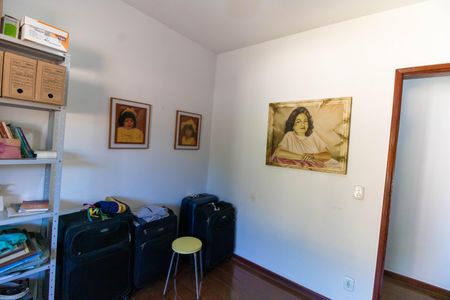 Casa à venda com 200m², 3 quartos e 4 vagasQuarto 2