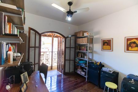 Casa à venda com 200m², 3 quartos e 4 vagasQuarto 2