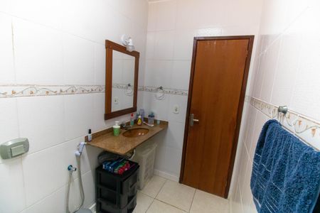 Casa à venda com 200m², 3 quartos e 4 vagasBanheiro da Suíte