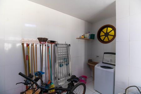 Casa à venda com 200m², 3 quartos e 4 vagasÁrea de Serviço