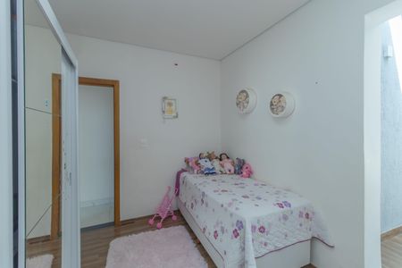 Casa à venda com 178m², 3 quartos e 2 vagasQuarto 2