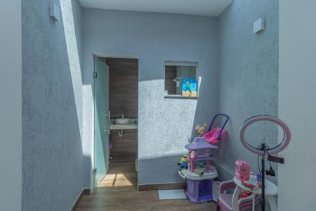 Casa à venda com 178m², 3 quartos e 2 vagasQuarto 2