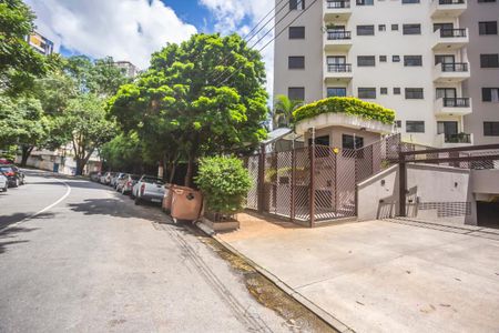 Apartamento à venda com 115m², 2 quartos e 2 vagas Apartamento à venda com 115m², 2 quartos e 2 vagasFachada