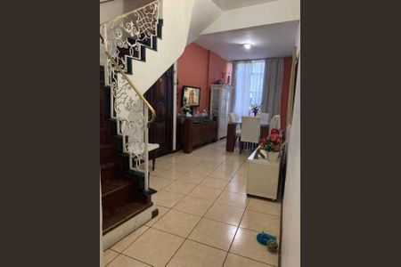 Apartamento à venda com 90m², 2 quartos e sem vaga