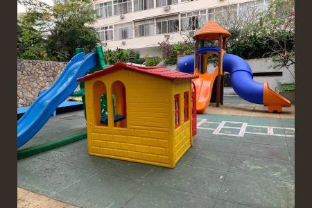 Apartamento à venda com 90m², 2 quartos e sem vaga