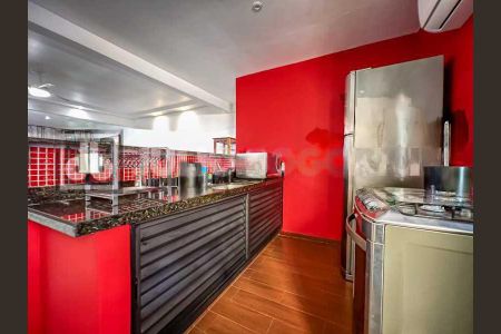 Casa à venda com 321m², 3 quartos e 1 vaga