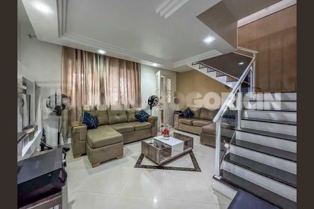 Casa à venda com 321m², 3 quartos e 1 vaga