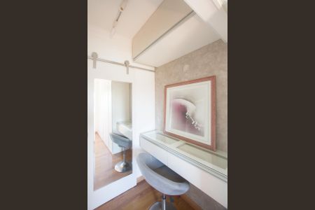 Apartamento para alugar com 102m², 3 quartos e 2 vagas Apartamento para alugar com 102m², 3 quartos e 2 vagasSuíte