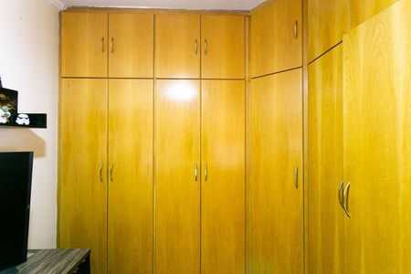 Casa à venda com 260m², 5 quartos e 2 vagasQuarto 2