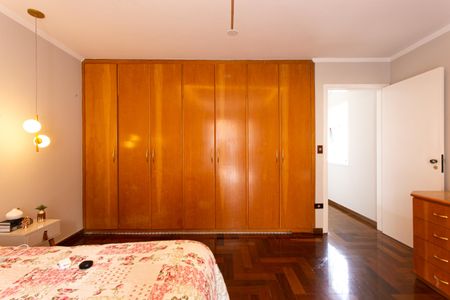 Casa à venda com 260m², 5 quartos e 2 vagasSuíte