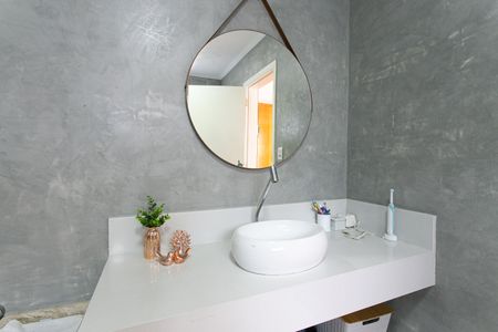 Casa à venda com 260m², 5 quartos e 2 vagasBanheiro da Suíte