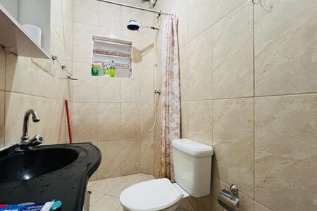 Casa à venda com 120m², 3 quartos e 2 vagasBanheiro da Suíte