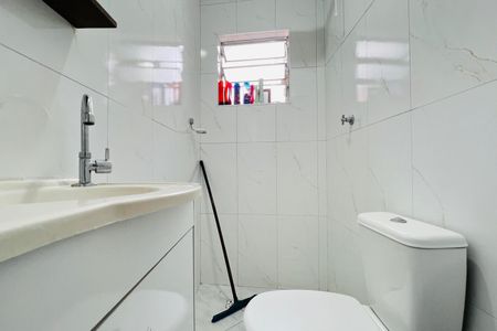 Casa à venda com 120m², 3 quartos e 2 vagasBanheiro 2