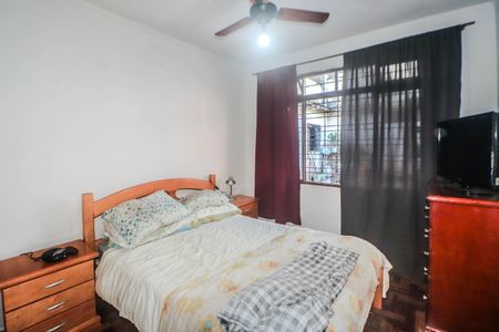 Casa à venda com 428m², 4 quartos e 2 vagasQuarto 1