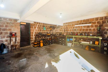 Casa à venda com 428m², 4 quartos e 2 vagasGaragem