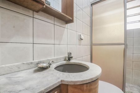 Casa à venda com 428m², 4 quartos e 2 vagasBanheiro Social