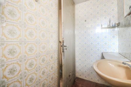 Casa à venda com 428m², 4 quartos e 2 vagasBanheiro Social 2