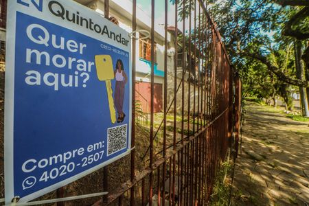 Casa à venda com 428m², 4 quartos e 2 vagasPlaquinha