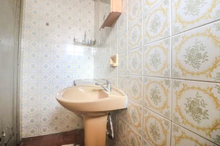 Casa à venda com 428m², 4 quartos e 2 vagasBanheiro Social 2