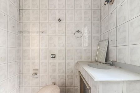 Casa à venda com 428m², 4 quartos e 2 vagasBanheiro da Suíte