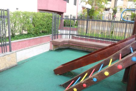 Apartamento à venda com 85m², 3 quartos e 2 vagasÁrea comum - Playground