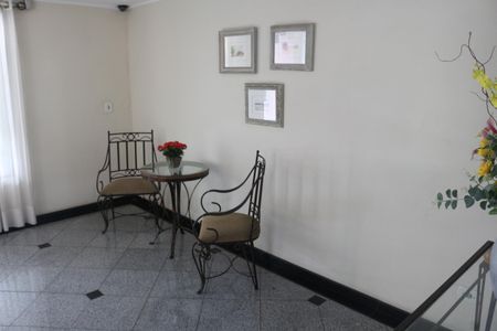 Apartamento à venda com 85m², 3 quartos e 2 vagasHall social